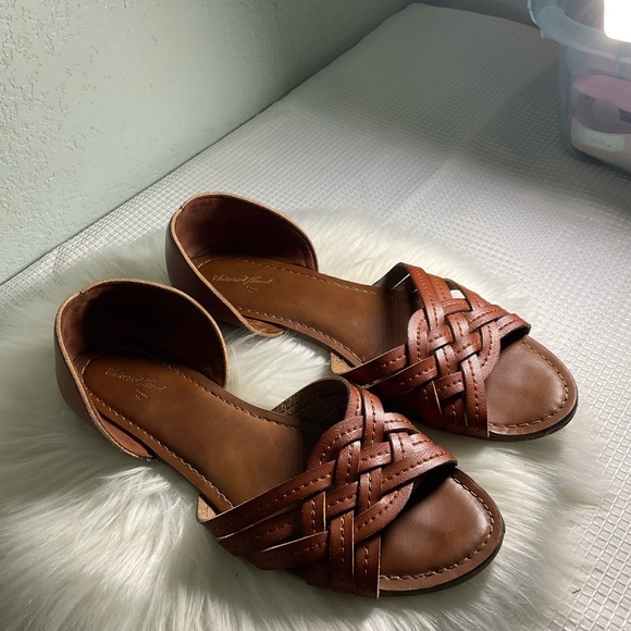 Women's Brown Woven Sandals - Picture 4 of 4
